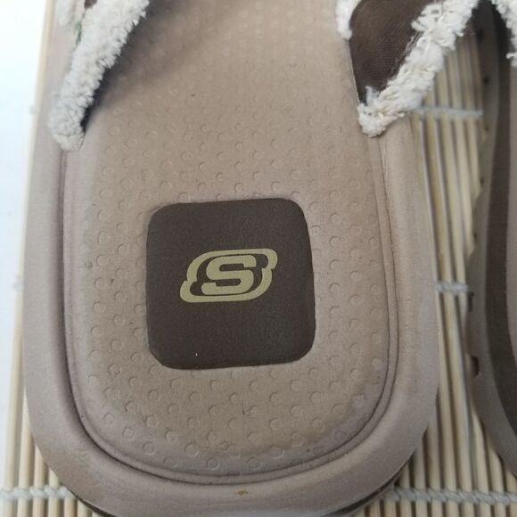 Skechers Tan Embroidered Sandals. - Picture 14 of 14